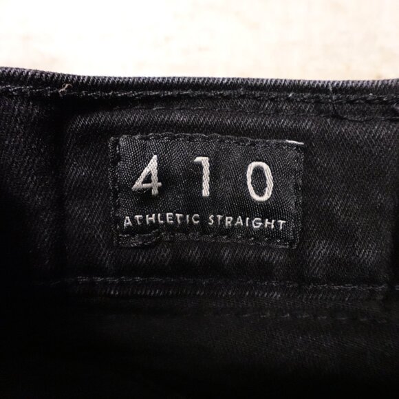 Lucky Brand 410 Athletic Straight Jeans Men’s 38x30 Gainesville Wash Black Denim - Picture 3 of 14